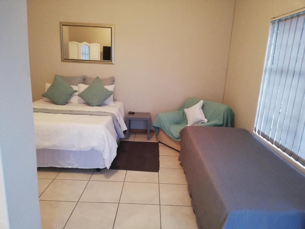 Platberg Self-Catering Bed & Breakfast Harrismith Exterior photo