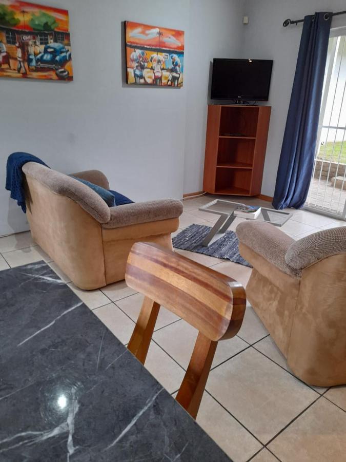Platberg Self-Catering Bed & Breakfast Harrismith Exterior photo