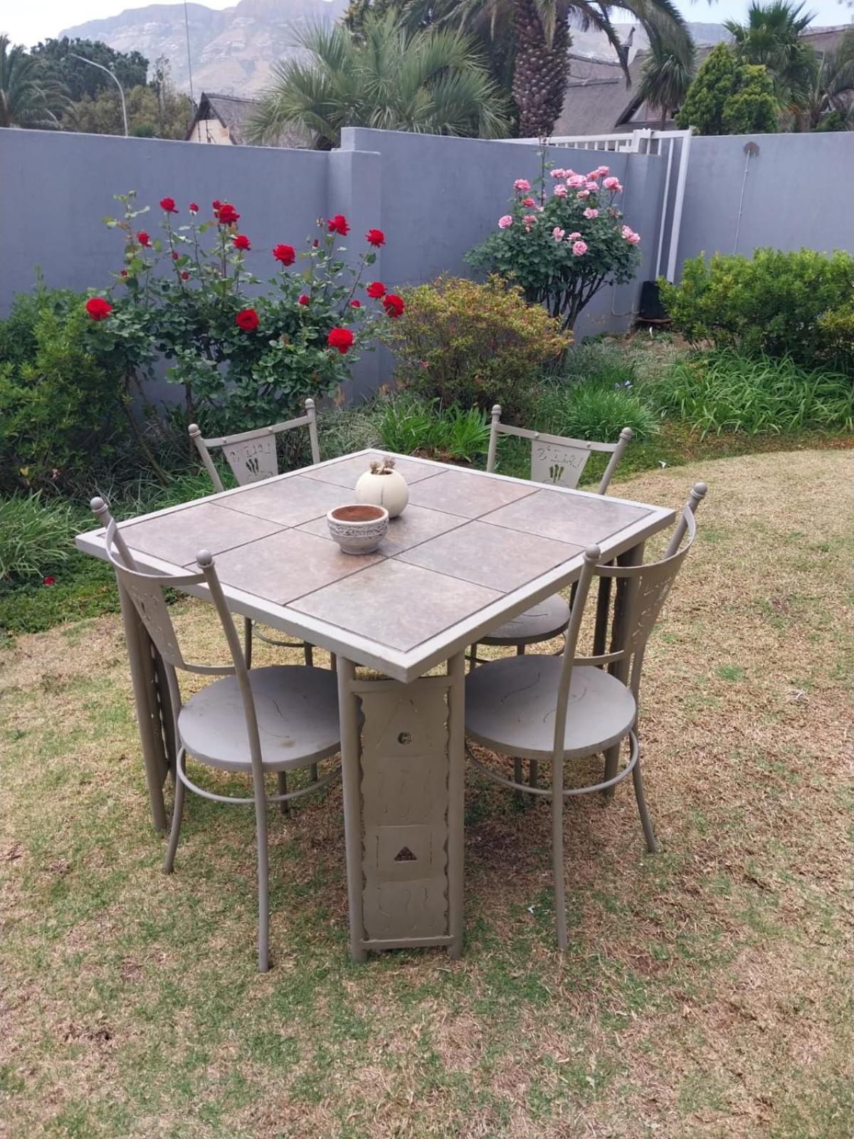 Platberg Self-Catering Bed & Breakfast Harrismith Exterior photo